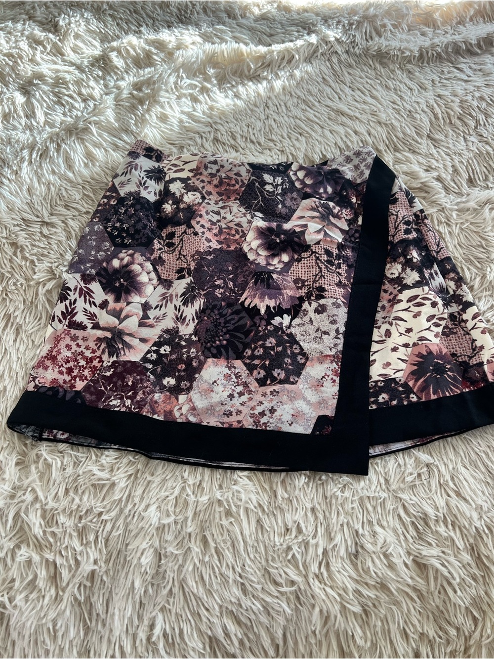 Xhilaration Black and Mauve Floral Hexagon Skater Skirt